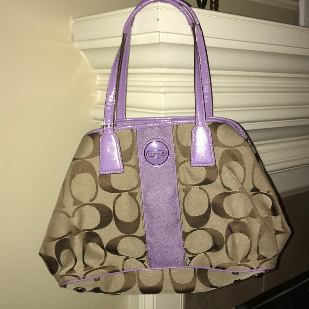 Coach purse with lavender details